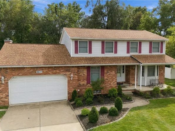 8877 Greiner Rd, Clarence, NY 14031