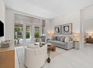 220 SE Mizner Blvd #102, Boca Raton, FL 33432