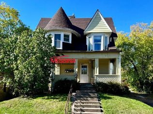1317 E 2nd St APT 4, Duluth, MN 55805