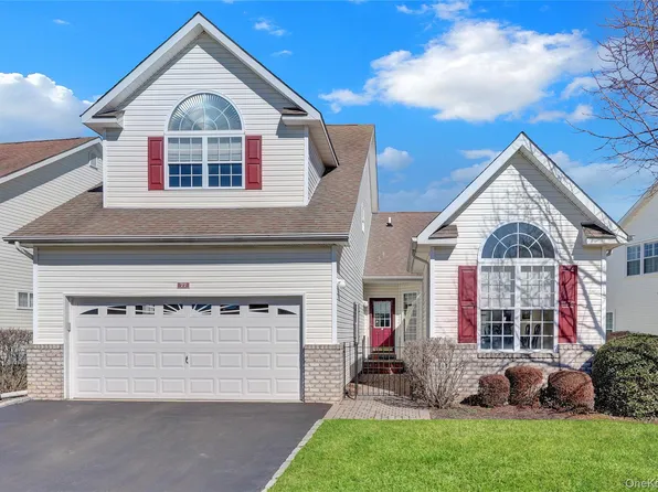 77 Constantine way Way, Mount Sinai, NY 11766