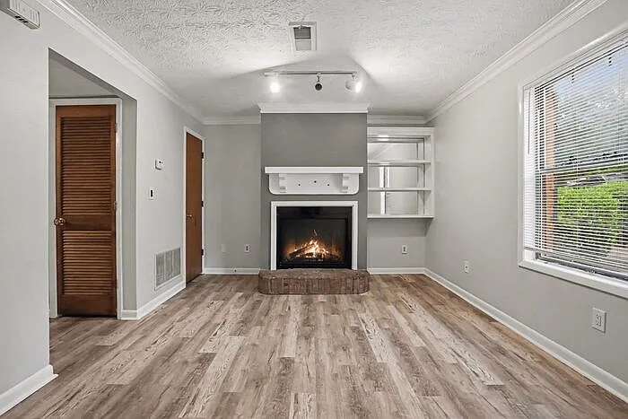 Building Photo - 3231 Highpoint Ct