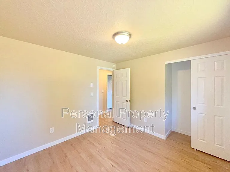 7621 NE 158th Ave — Photo 8