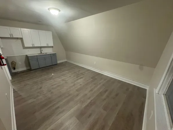 10 Baldwin Ave, Newark, NJ