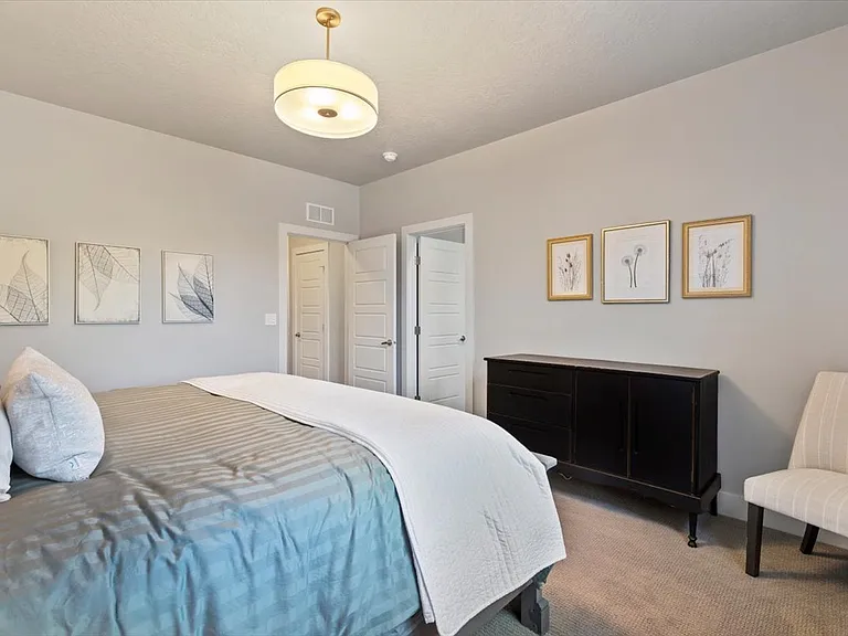 3878 E Parkcenter Blvd — Photo 18