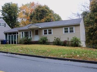93 Elm St, Leominster, MA 01453