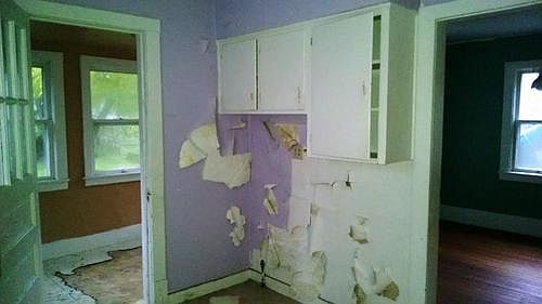 5th image of 218 N Day Ave