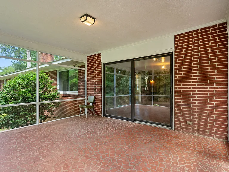 1217 Forestdale Dr — Photo 24