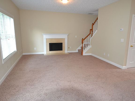 3rd image of 2945 Parkmoor Dr