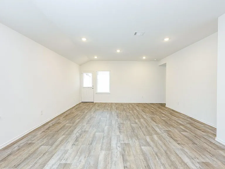 3027 Holland Lakes Dr — Photo 12