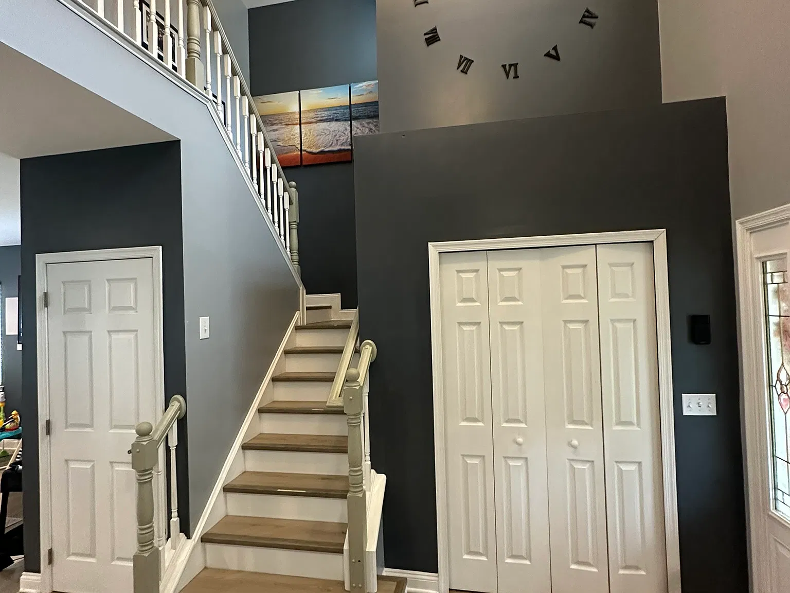 4 bed, 2.5 bath, 2600 sqft, $3,850 — Photo 3