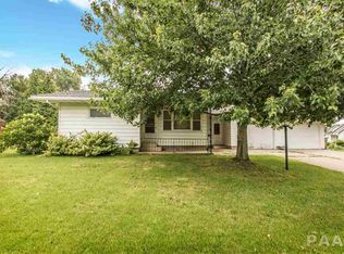 504 N Green St, Roanoke, IL