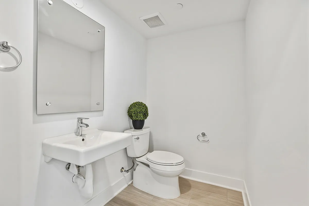 3 bed, 3.5 bath, 2559 sqft, $7,500 — Photo 1