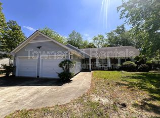 745 Rim Rd, Fayetteville, NC 28314