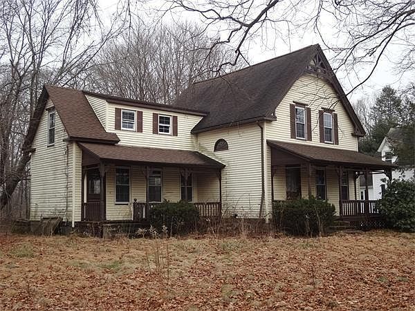 2nd image of 32 Nelson St