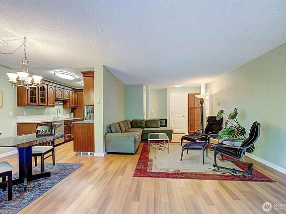 5th image of 5585 E Evergreen Boulevard #5302