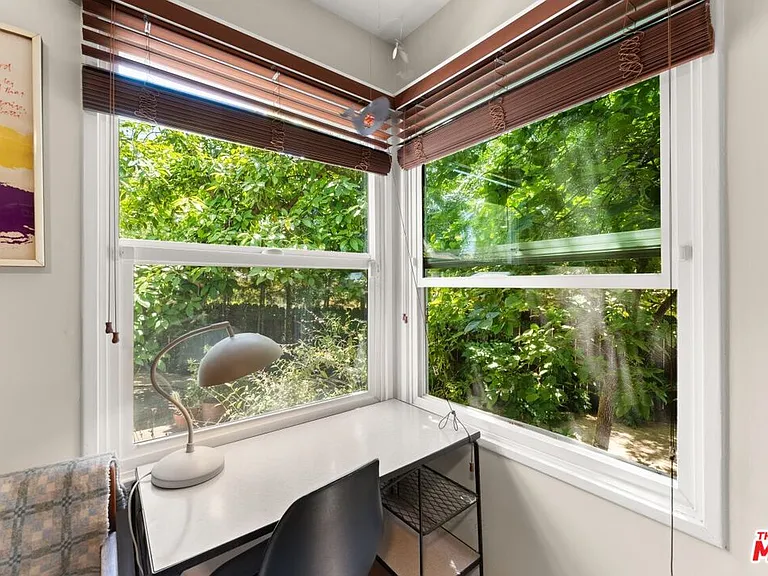 1338 Montecito Cir — Photo 18