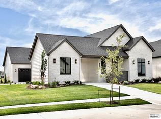 21101 Laurel Ave, Elkhorn, NE 68022