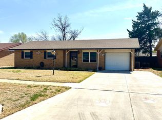 2615 W 19th St, Plainview, TX 79072