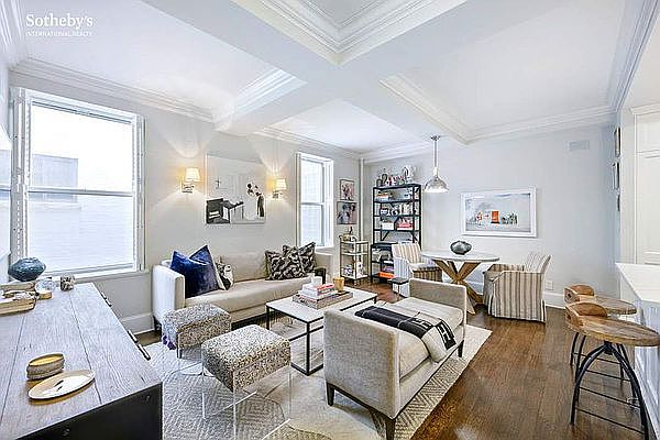 1st image of 23 E 10th St APT 322