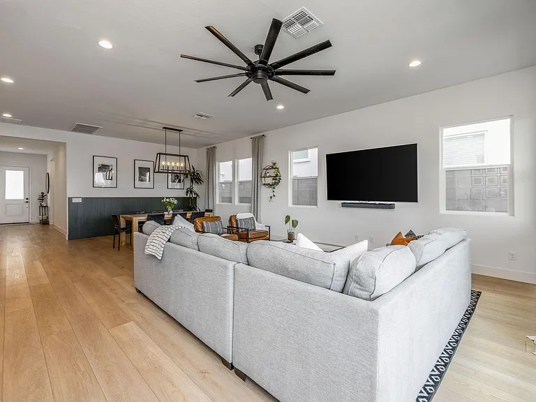 10209 E Thistle Ave — Photo 13