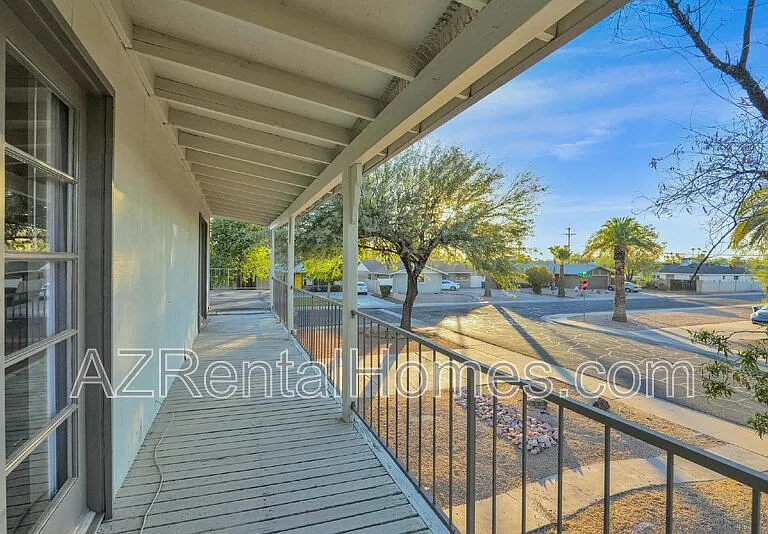 966 E La Jolla Dr — Photo 18