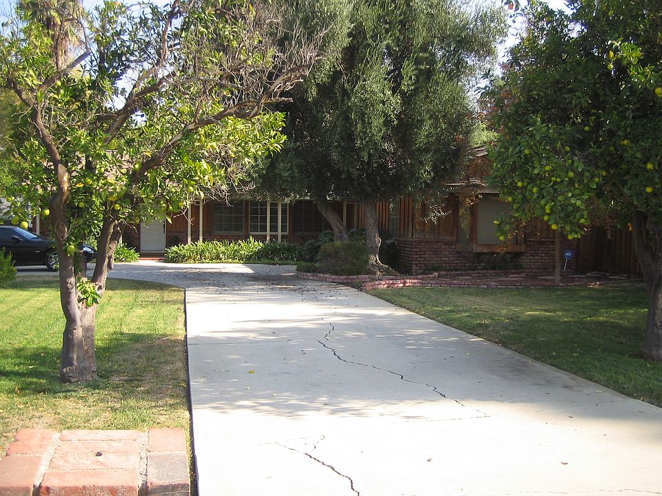 1st image of 5958 Corbin Ave