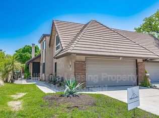 27020 Rio Pecos Dr, Santa Clarita, CA 91354