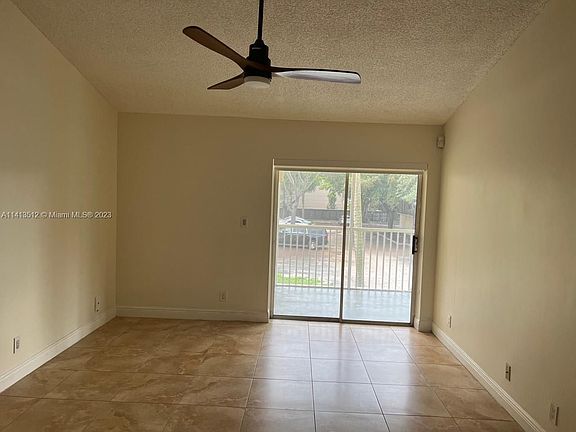 3rd image of 5646 Rock Island Rd APT 206