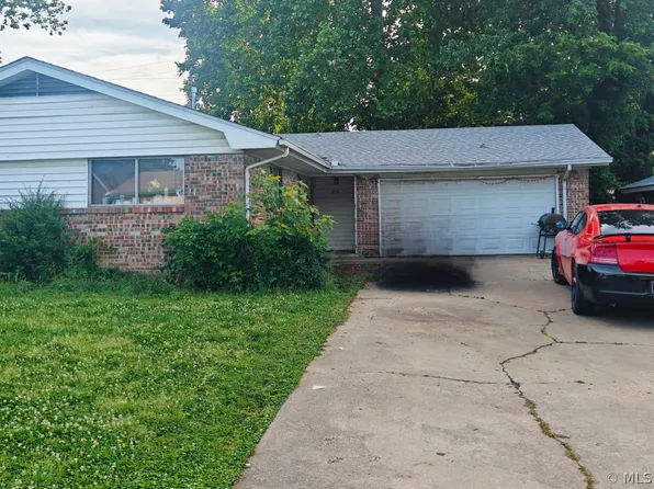 5512 N Hartford Pl, Tulsa, OK 74126
