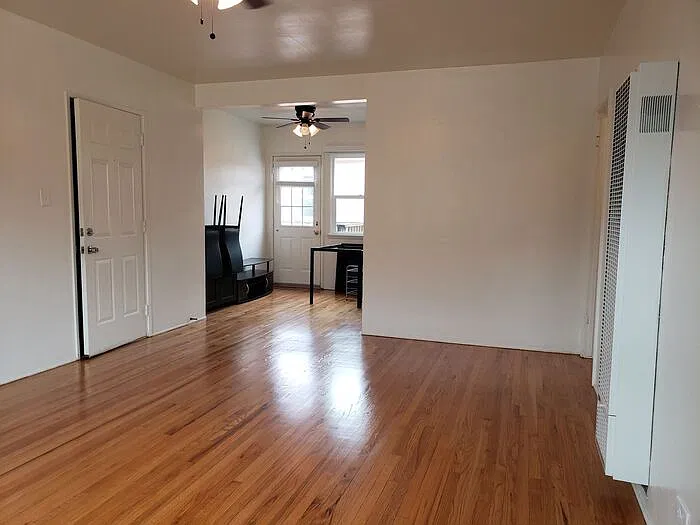 2 bed, 1.0 bath, $2,500 — Photo 4