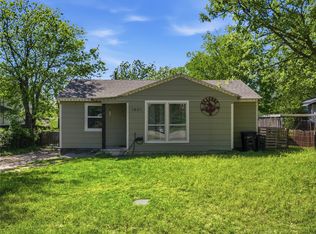 1801 Lawther Dr, River Oaks, TX 76114