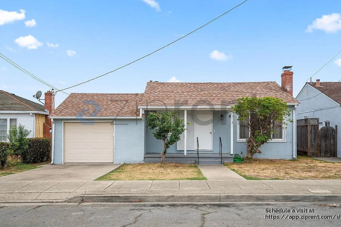 3 bed, 1.5 bath, 1040 sqft, $3,845 — Photo 1