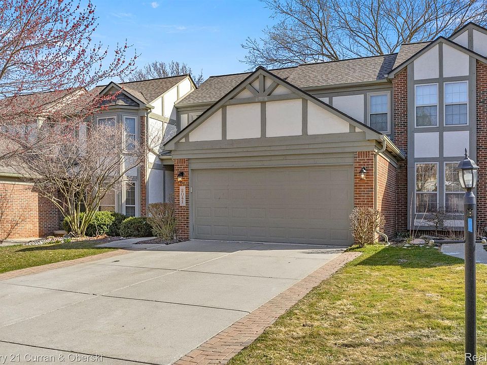 1st image of 2041 Lone Wolf Ln