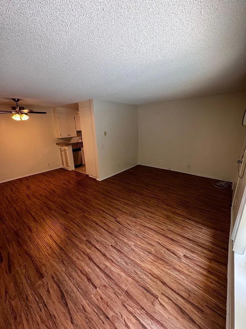 1 bed, 1.0 bath, 700 sqft, $2,250 — Photo 3