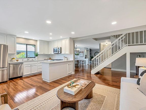 2nd image of 71 Sandpiper Circle
