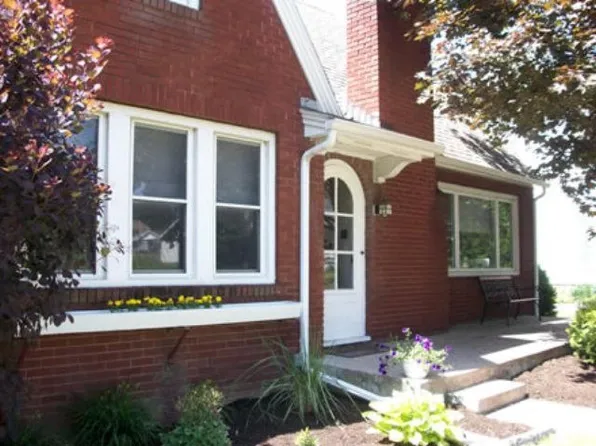 825 Main St, Mc Alisterville, PA 17049