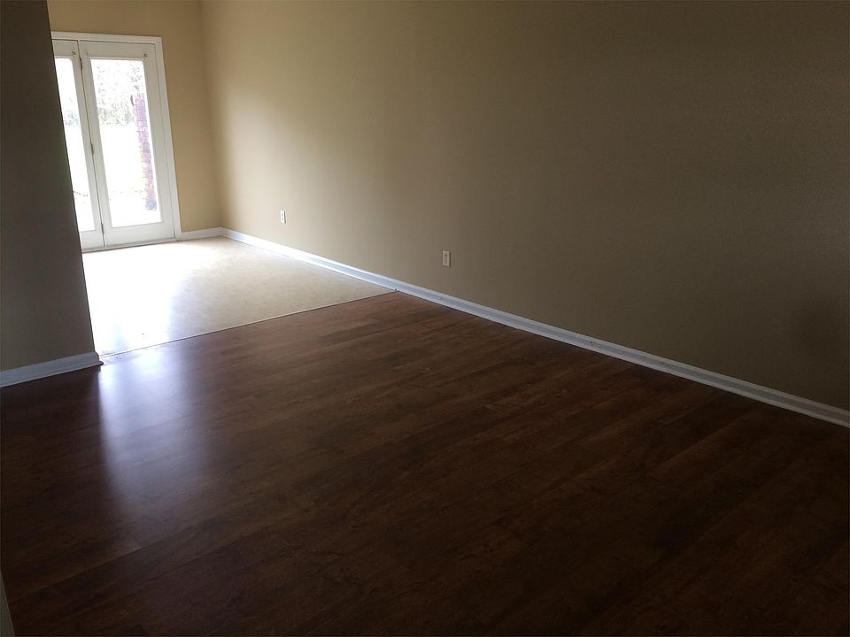 1st image of 936 Villa Dr APT C