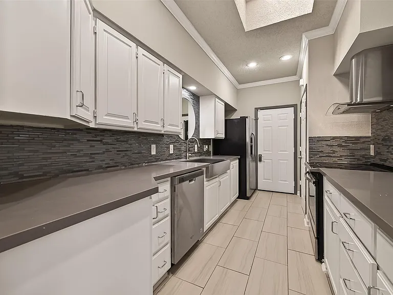 4024 Breakwood Dr — Photo 17