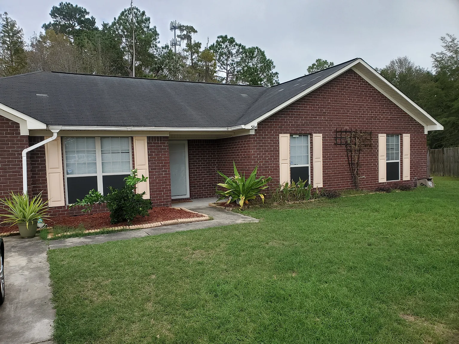 504 Bedford Court - 504 Bedford Court — Photo 1