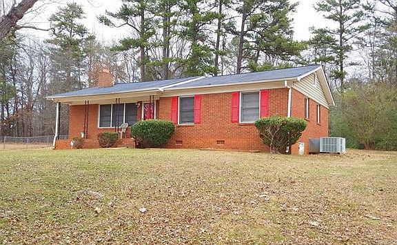 2nd image of 1506 Northwoods Dr #40
