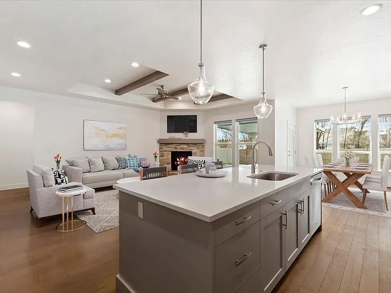 4831 S Colusa Ave — Photo 12
