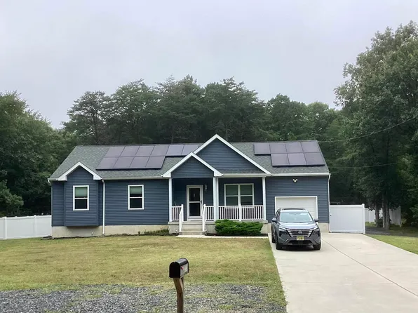 233 Walnut Ave, Berlin, NJ 08009