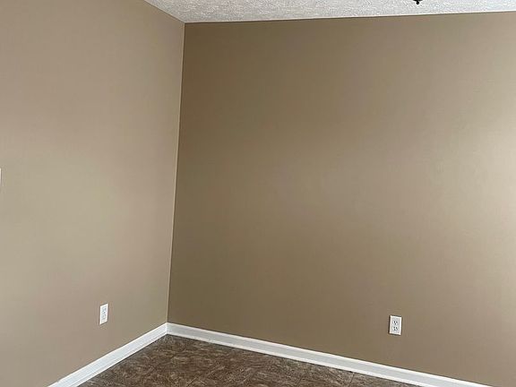 5th image of 221 Hanover Ct #249