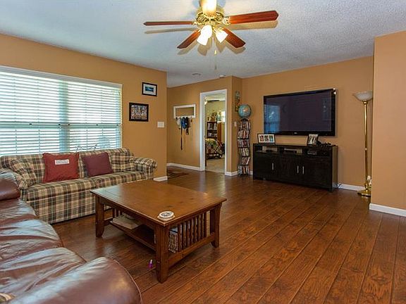 4th image of 761 Royal Palm Ct