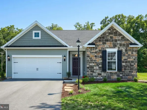 3 Osprey Ct #A19, Gettysburg, PA 17325