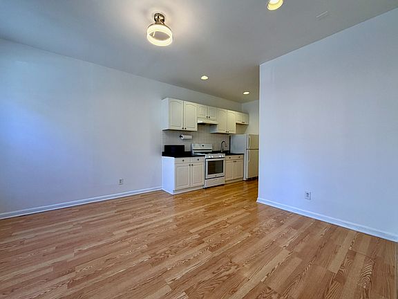 2nd image of 229 Berry St #1