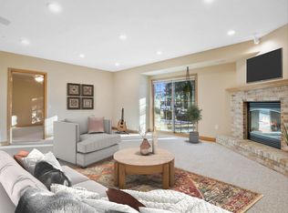 801 Mark Dr #1, Verona, WI 53593