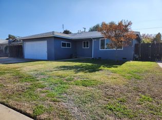 122 W Santa Ana Ave, Clovis, CA 93612