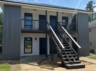 888 1st St NW #7, Magee, MS 39111