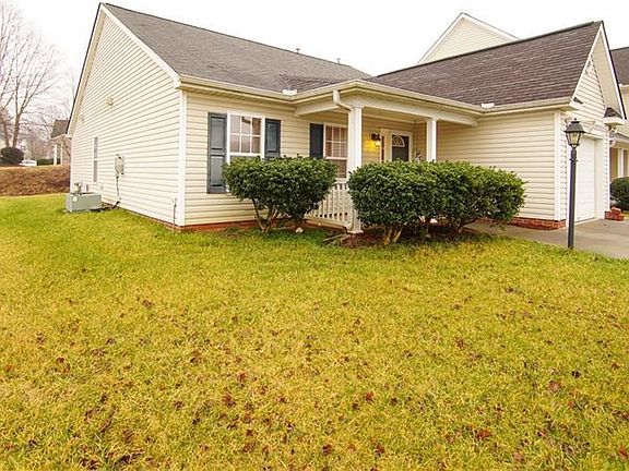 4th image of 1200 Waterlyn Dr